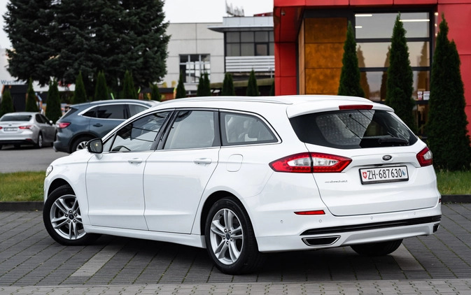 Ford Mondeo cena 55700 przebieg: 227000, rok produkcji 2017 z Dobrzyca małe 742